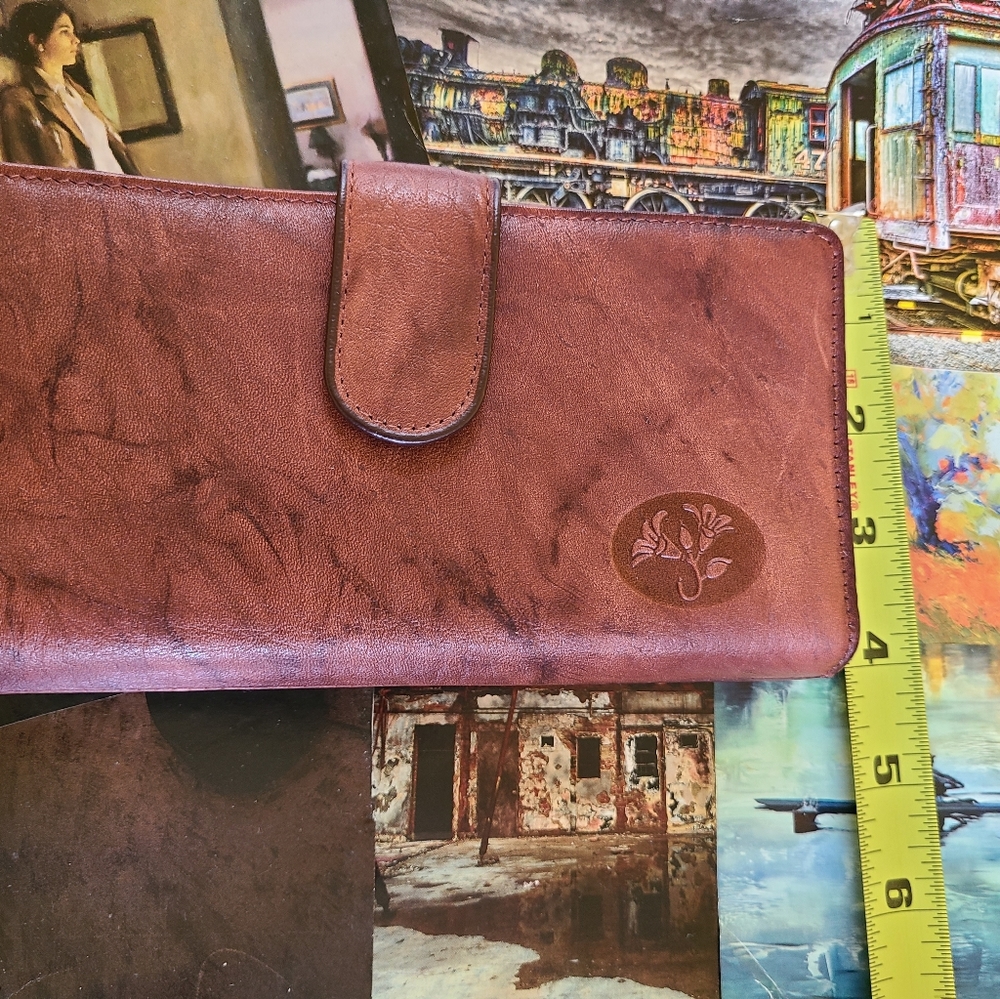 Brown Wallet - Picture 2 of 8